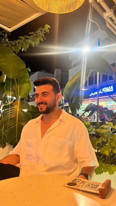 Emirhan Akkuş