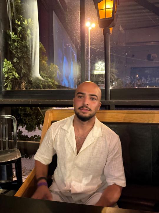 דניאל אליזרוב