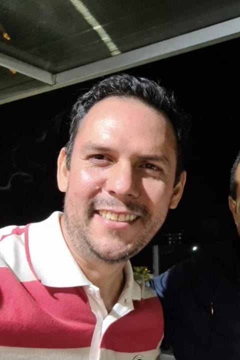 Carlos Estremadoyro