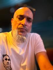 Max Khan