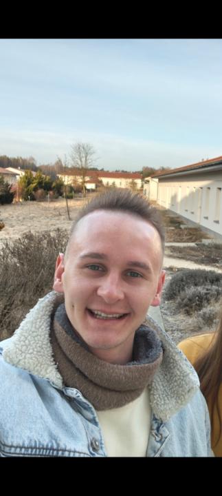 Kamil Bar