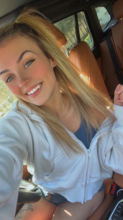 Alexys Belles