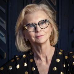 Carol Mac Connell