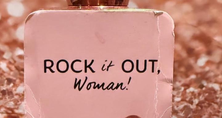 Rock it OutWoman