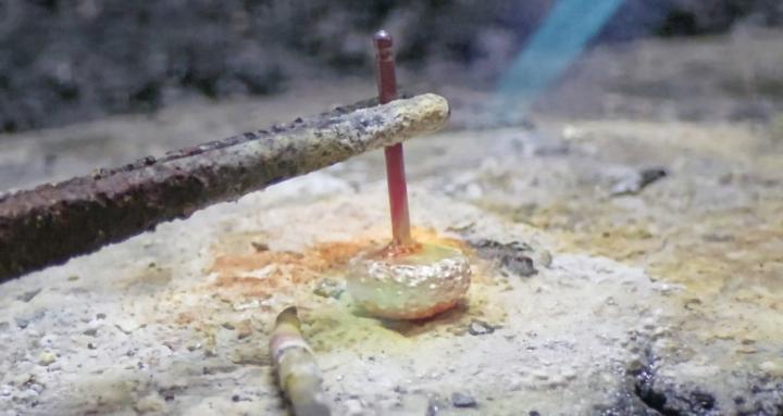 Making Jewellery at Mon Serrai