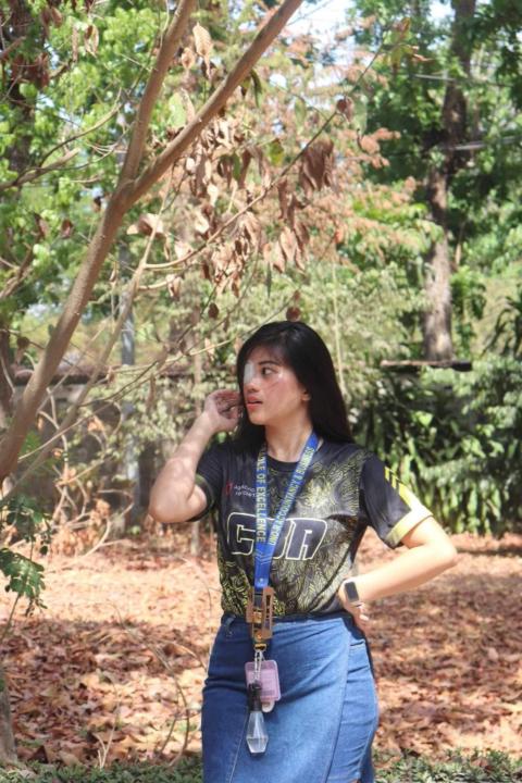 Lyz Dela Cruz