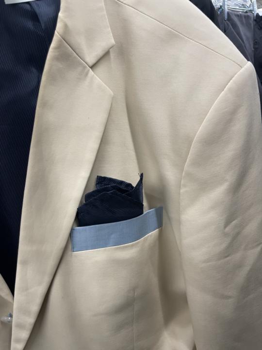 Pocket Square Rescue? 