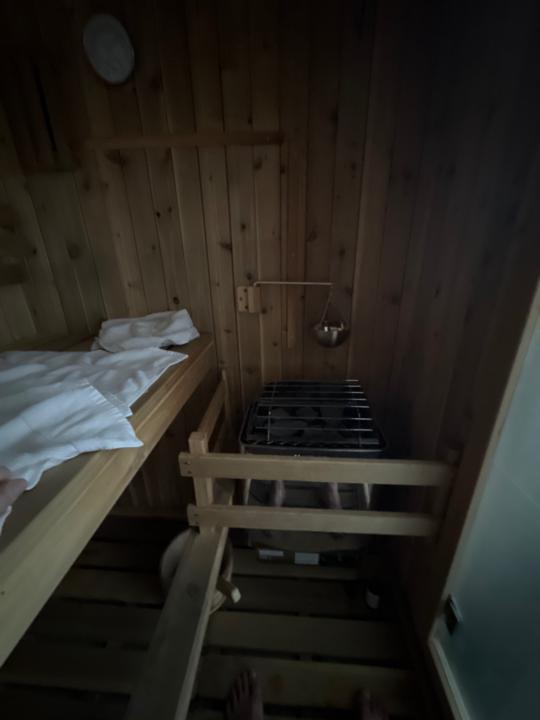 What do you do in the Sauna 