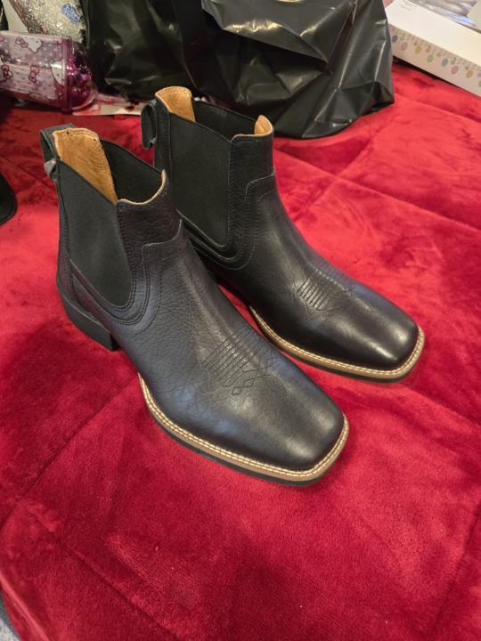 A little western pick up