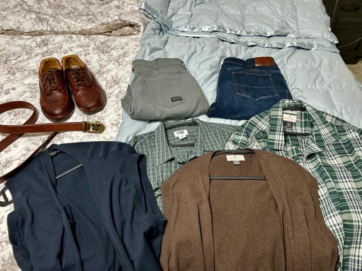 What should I wear for my presentation? 🤔