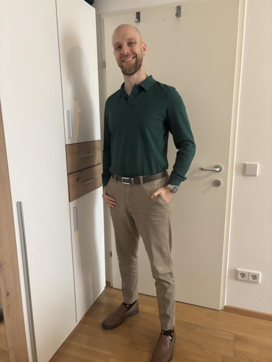 OOTD - Feeling a little… green today.