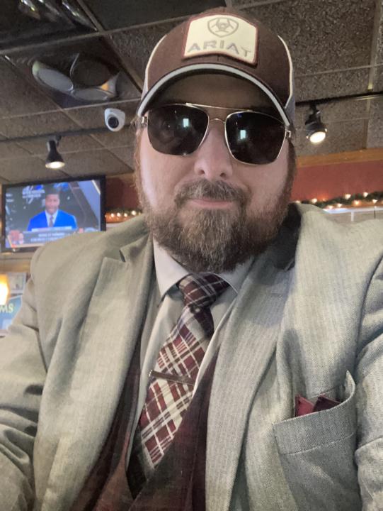 Applebees , small talk and compliment 