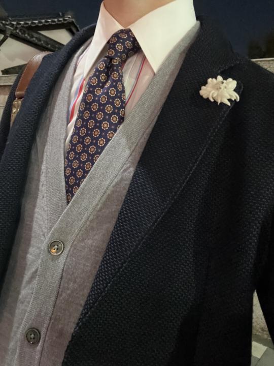 12/02 ORNAMENTED WITH A NEW SCENT