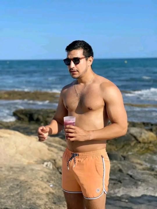Alex Nunez