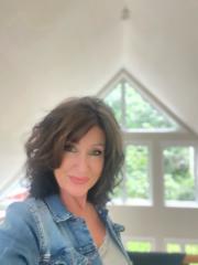 Lesley Short