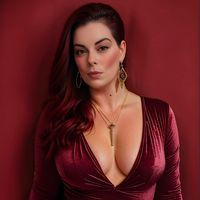 Caitlyn Bom
