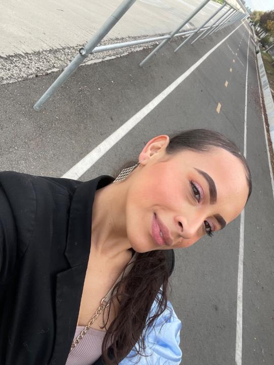 Ana G