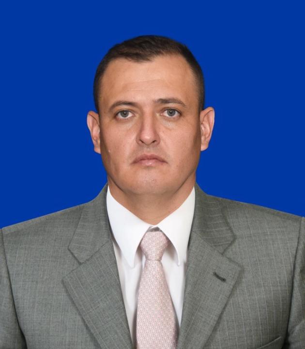 Efren Toro Gomez