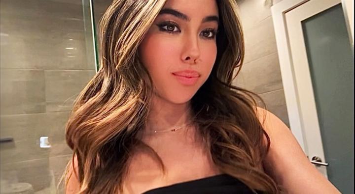 Chloe B