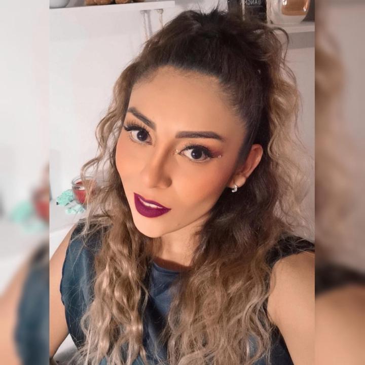 Yareni Troncoso corona