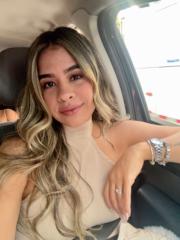 María andrea Torres rave