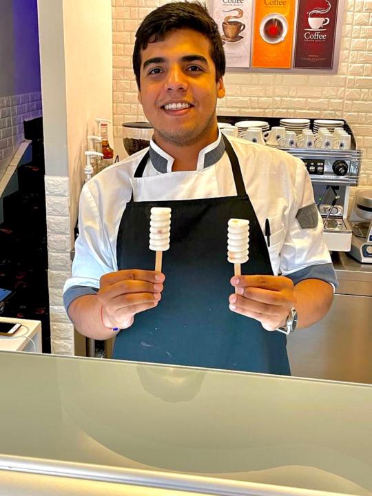 Carlos Hernández