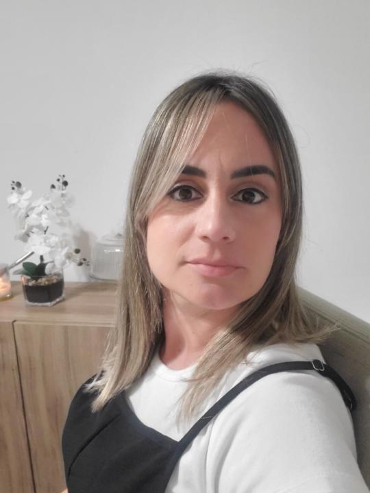 Isela Escobar