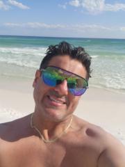Juan F Villamil