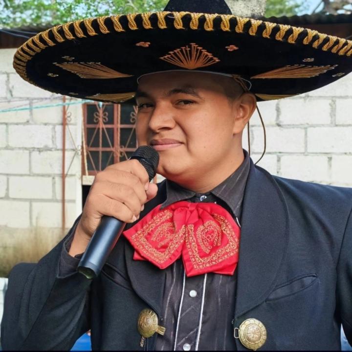 Román Albert Mejía Lemus