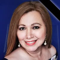 Nora Leal