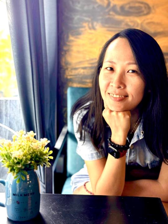 Lorraine Lau