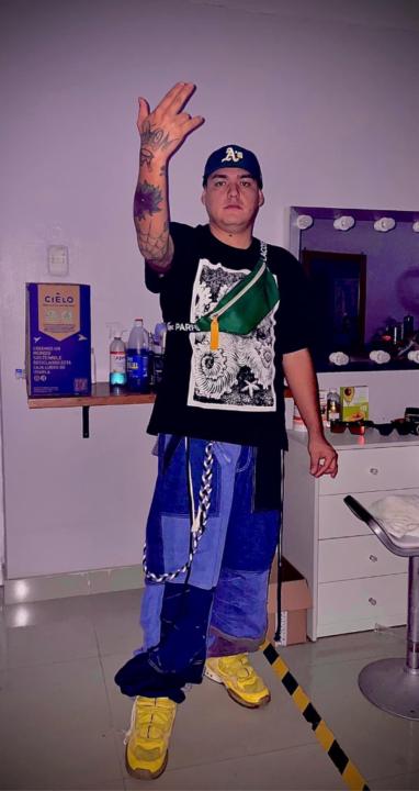Mario Uscamayta alegre