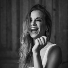 Elena Victoria Saldaña