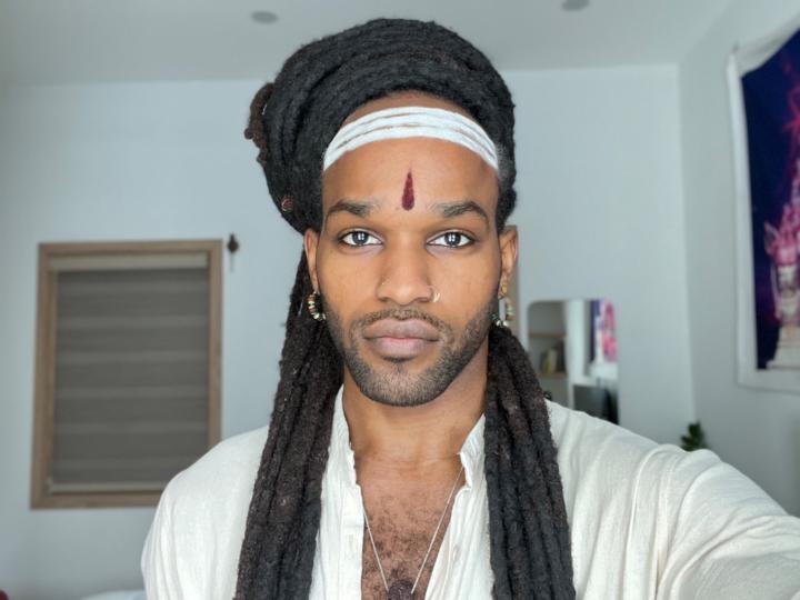 Parasharananda Nithya