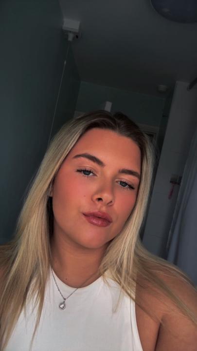 Ellie Gould
