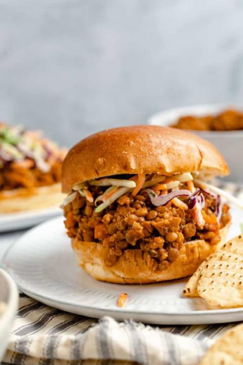 Slow Cooker Vegan Sloppy Joes