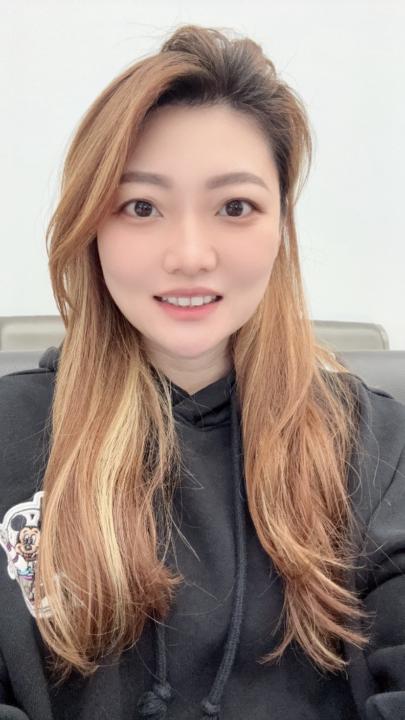 高 黛比