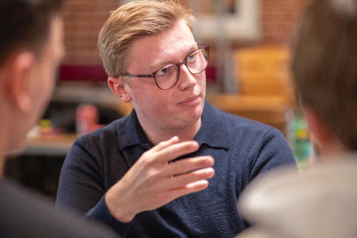 Viktor Fræhr Mikkelsen