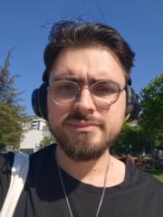 Yağız Levent