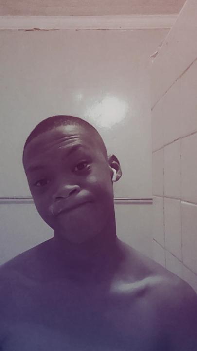 Lisakhanya Lukha