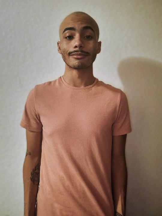 Malik Daily
