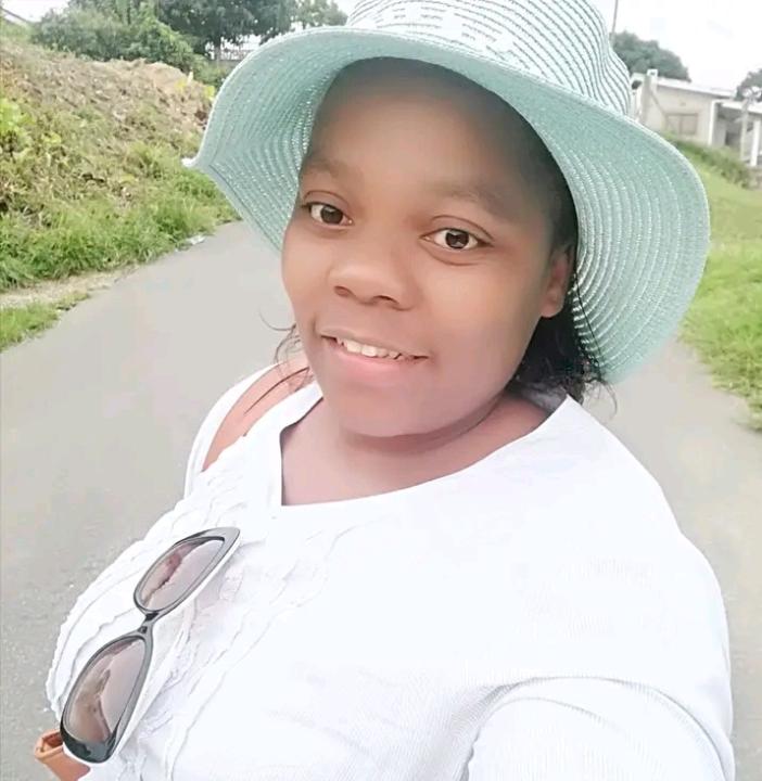 Bathobile Vezi-Luthuli