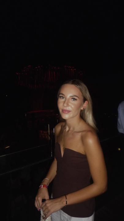Ellie W