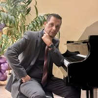 Alexander Contreras