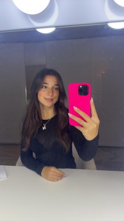 Nelly Zomorodi