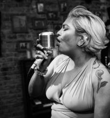 Nina Lares