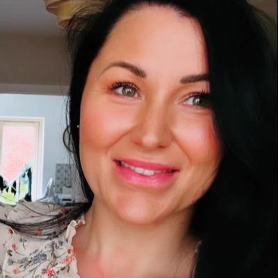 Lauren Kneafsey