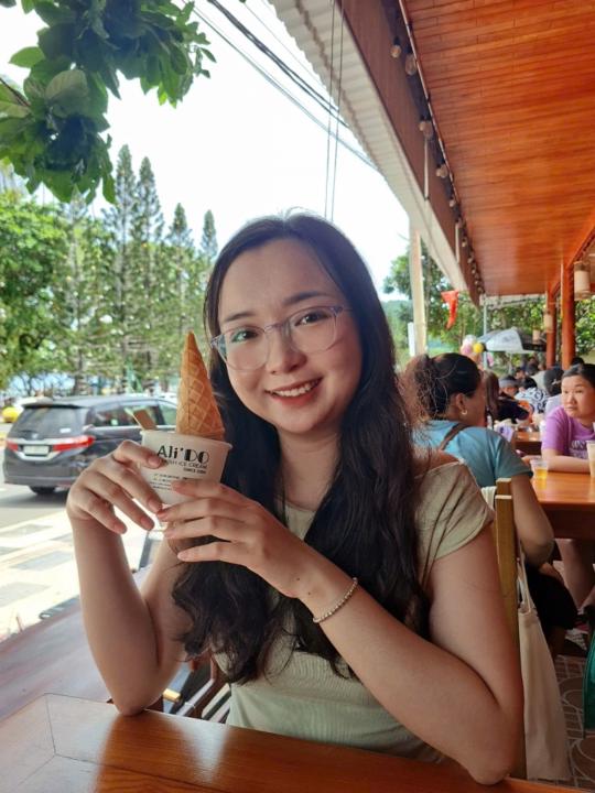 Vỏ Mai Thảo Hân