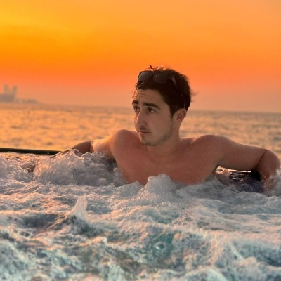 Yaniv Azencot