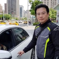 陳 振隆